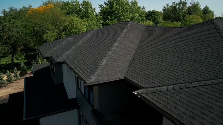 Best Commercial Roofing Services  in Muscatine, IA