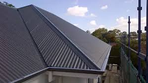 Best Roof Moss and Algae Removal  in Muscatine, IA
